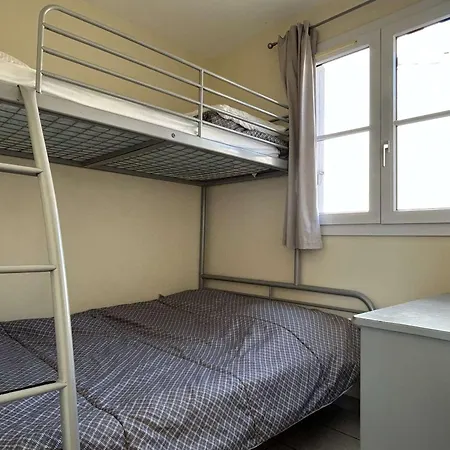 Climatise 2 Pieces, Piscine, Animaux Acceptes, Parking, Proche - Fr-1-225c-152 Apartment *